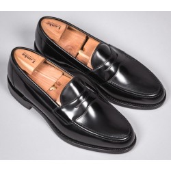 Loake Imperial L black loafer